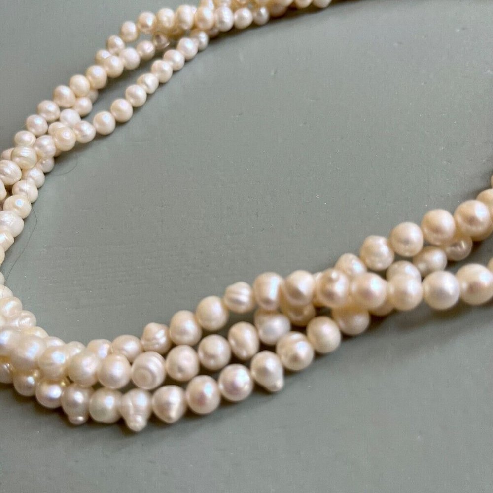 Ten Thousand Villages Multi-strand Pearl Necklace Like New w/ Original Box - Picture 2 of 4
